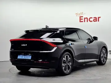 2023 Kia EV6 с пробегом 42 410 км