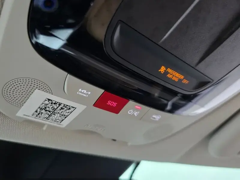 2023 Kia EV6 с пробегом 42 410 км