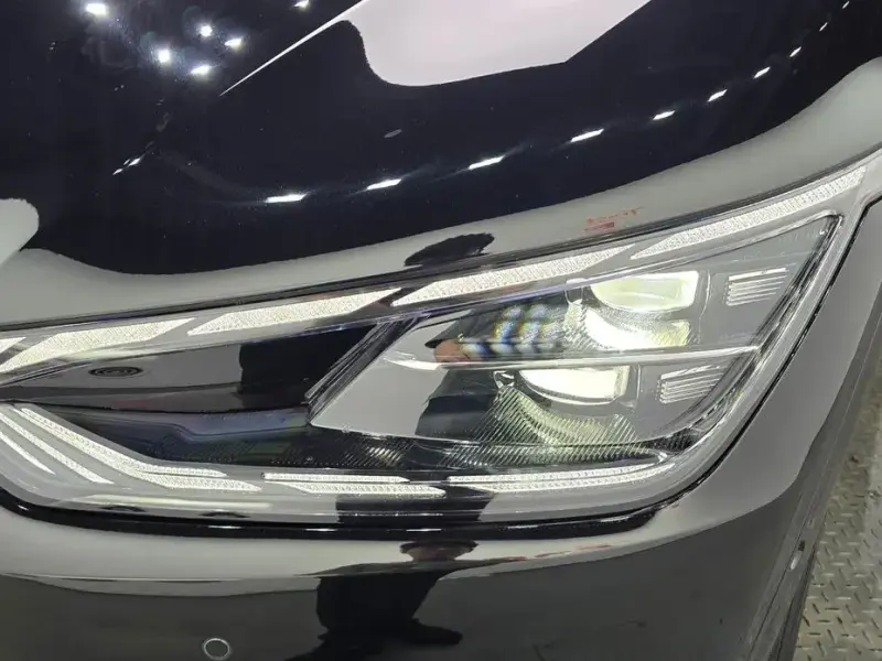 2023 Kia EV6 с пробегом 42 410 км