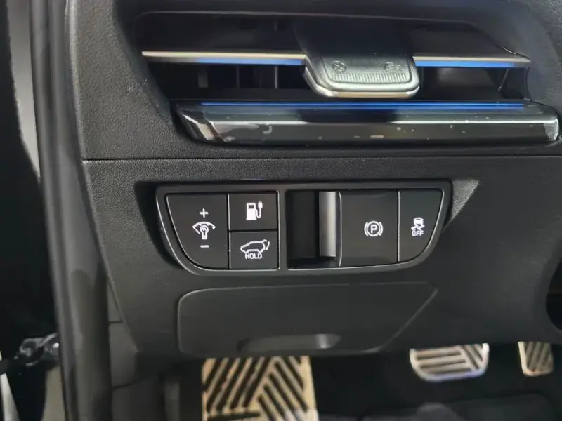 2023 Kia EV6 с пробегом 42 410 км