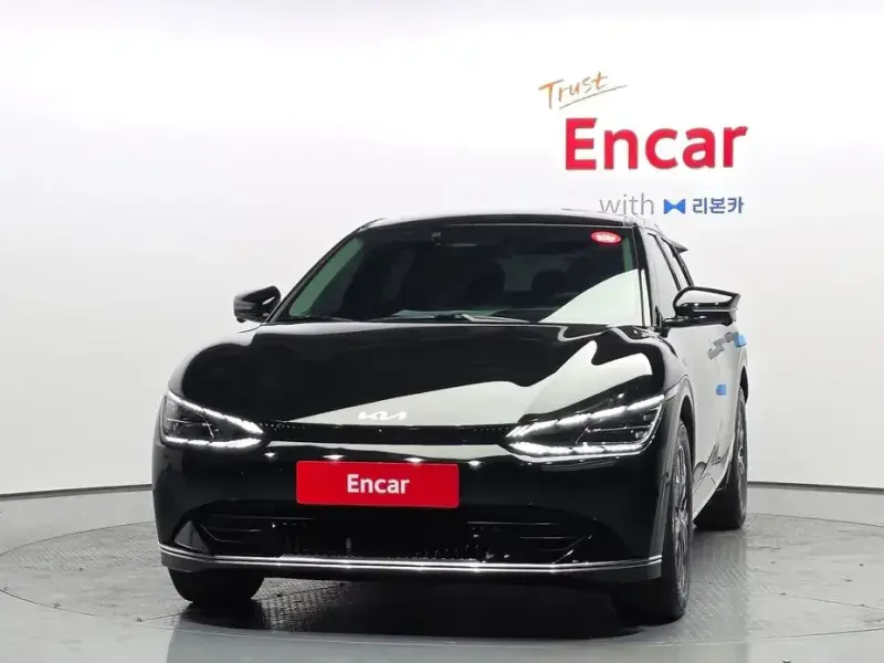 2023 Kia EV6 с пробегом 73 949 км