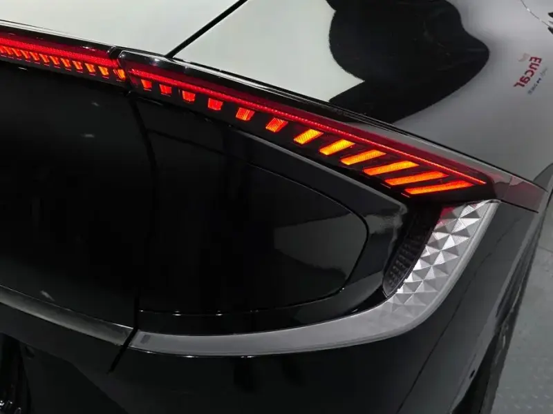 2023 Kia EV6 с пробегом 73 949 км