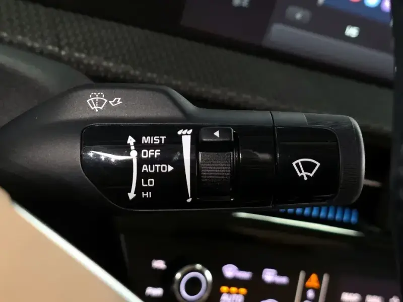 2023 Kia EV6 с пробегом 73 949 км