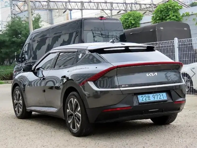 2022 Kia EV6 с пробегом 79 509 км