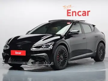 2023 Kia EV6 с пробегом 75 028 км