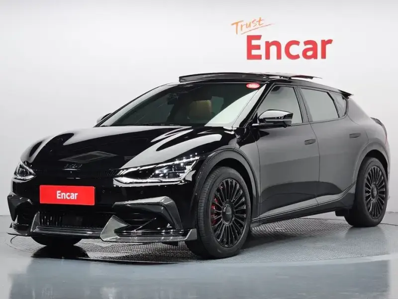 2023 Kia EV6 с пробегом 75 028 км