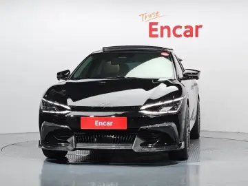 2023 Kia EV6 с пробегом 75 028 км