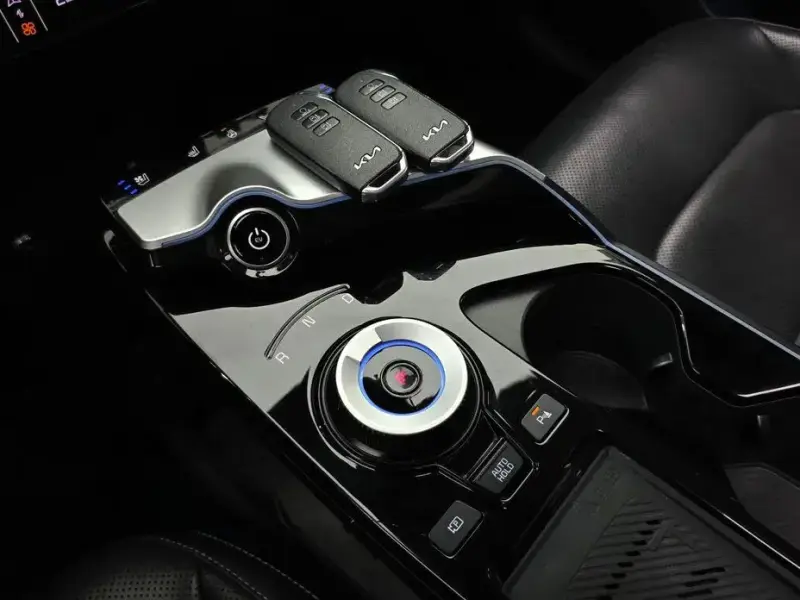 2022 Kia EV6 с пробегом 57 463 км
