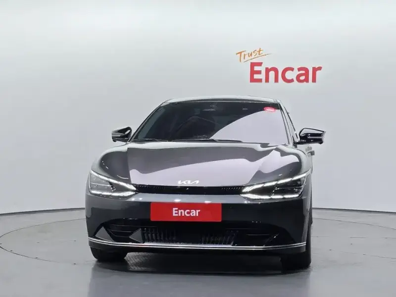 2022 Kia EV6 с пробегом 77 802 км