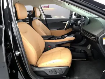 2023 Kia EV6 с пробегом 67 241 км