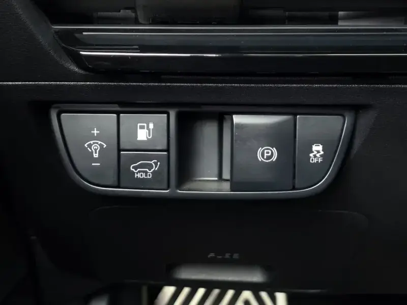 2023 Kia EV6 с пробегом 67 241 км