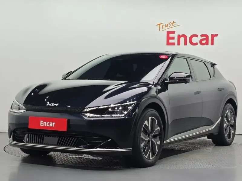 2023 Kia EV6 с пробегом 34 268 км