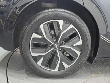 2023 Kia EV6 с пробегом 34 268 км