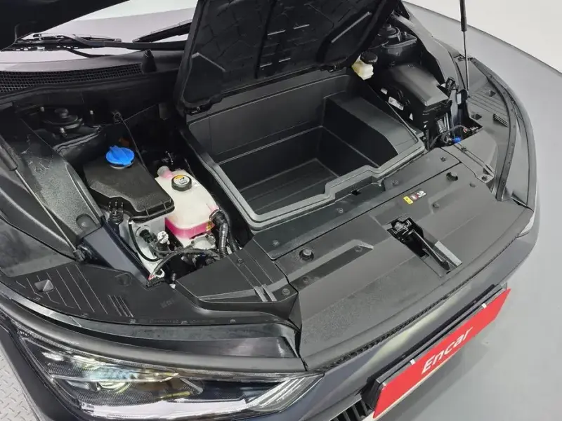 2023 Kia EV6 с пробегом 34 268 км