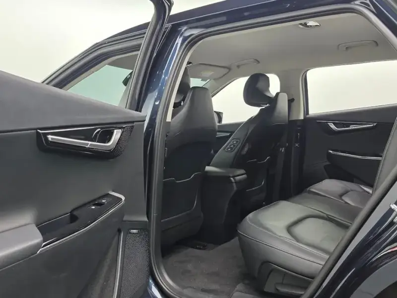 2023 Kia EV6 с пробегом 34 268 км