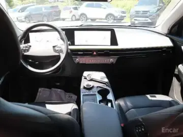 2022 Kia EV6 с пробегом 63 032 км