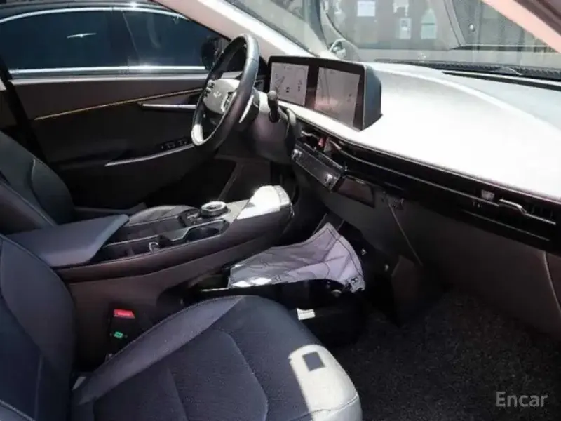 2022 Kia EV6 с пробегом 63 032 км