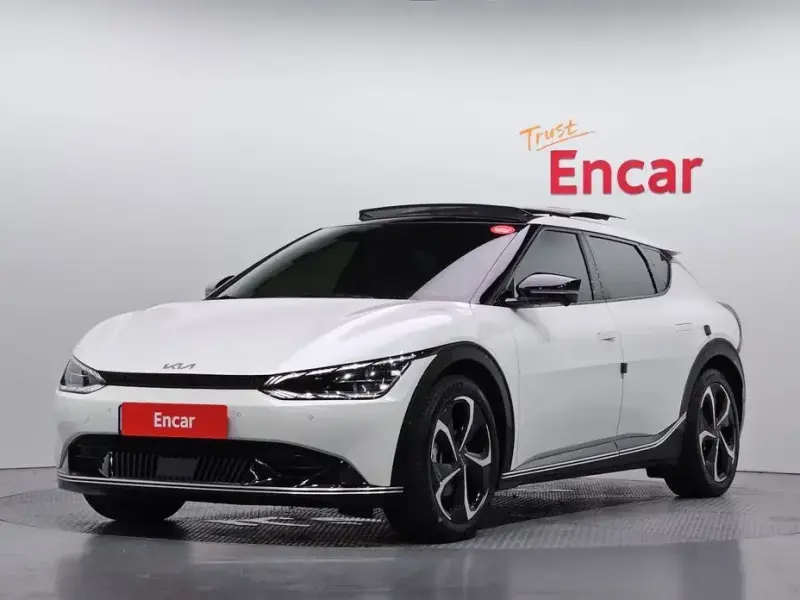 2023 Kia EV6 с пробегом 86 008 км