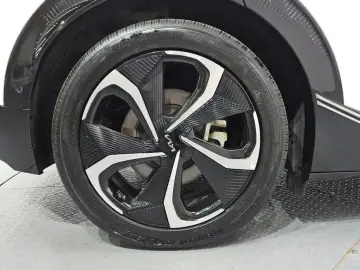 2023 Kia EV6 с пробегом 86 008 км