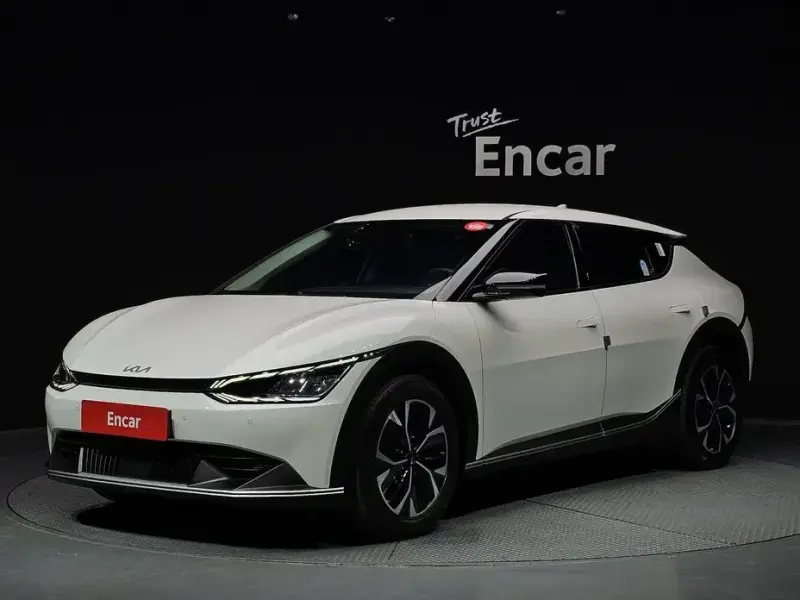 2024 Kia EV6 с пробегом 68 385 км
