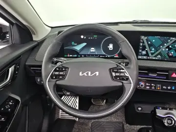 2023 Kia EV6 с пробегом 86 008 км