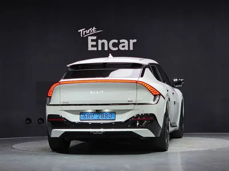 2023 Kia EV6 с пробегом 28 839 км