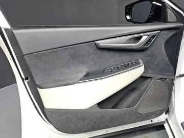 2023 Kia EV6 с пробегом 28 839 км