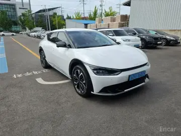 2022 Kia EV6 с пробегом 83 518 км