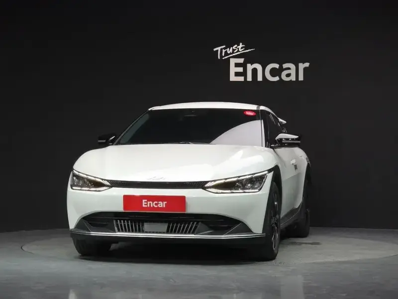 2022 Kia EV6 с пробегом 34 586 км