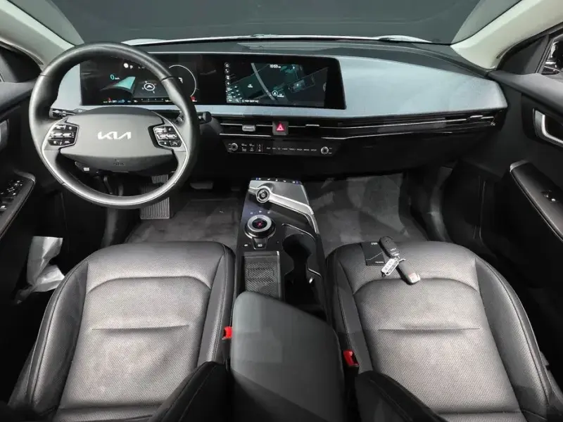2022 Kia EV6 с пробегом 34 586 км