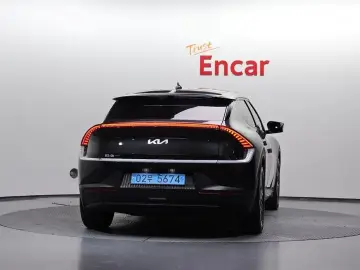 2022 Kia EV6 с пробегом 12 772 км