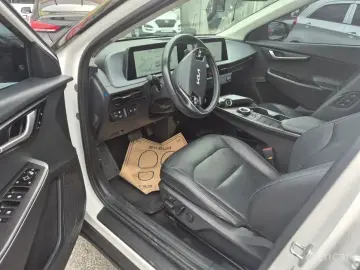 2022 Kia EV6 с пробегом 86 700 км