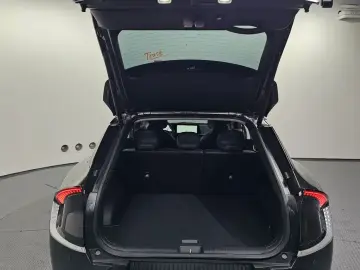 2022 Kia EV6 с пробегом 12 772 км