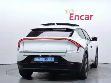 2023 Kia EV6 с пробегом 31 452 км