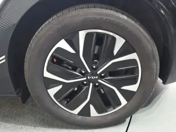 2023 Kia EV6 с пробегом 31 452 км
