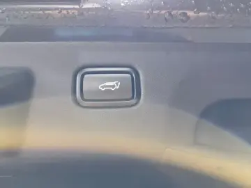 2022 Kia EV6 с пробегом 85 984 км