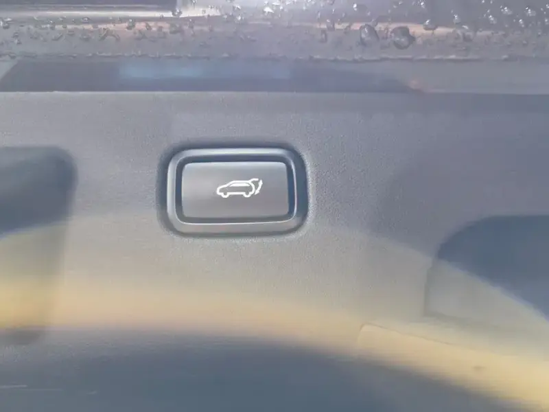2022 Kia EV6 с пробегом 85 984 км
