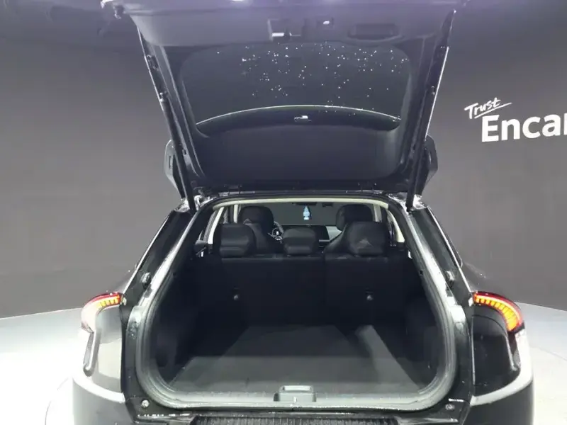 2022 Kia EV6 с пробегом 85 984 км