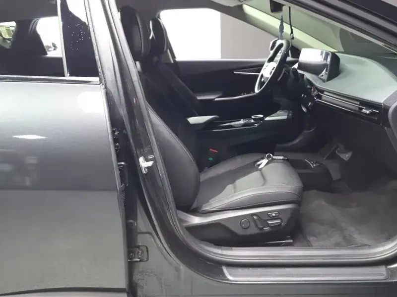 2022 Kia EV6 с пробегом 85 984 км