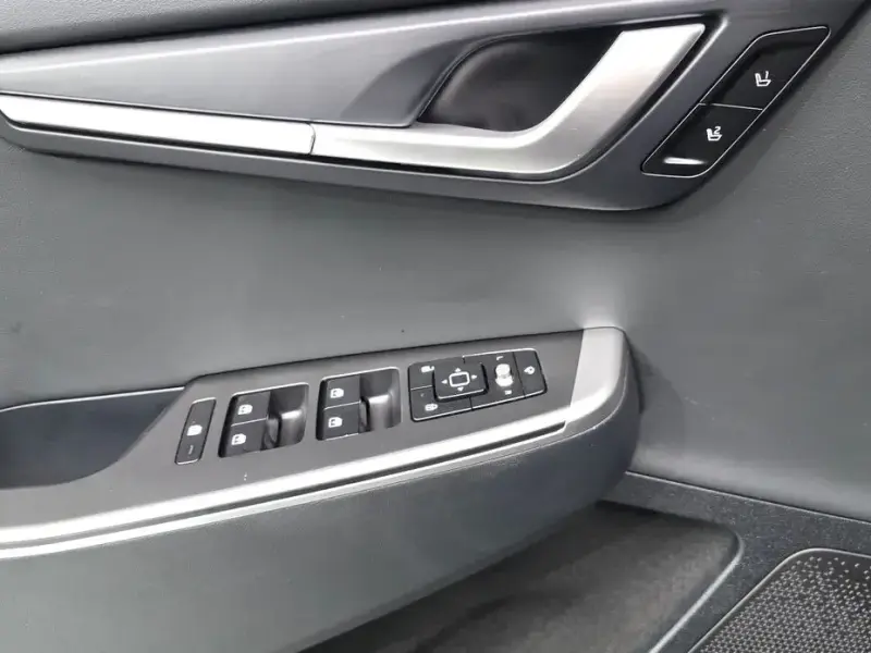 2022 Kia EV6 с пробегом 85 984 км