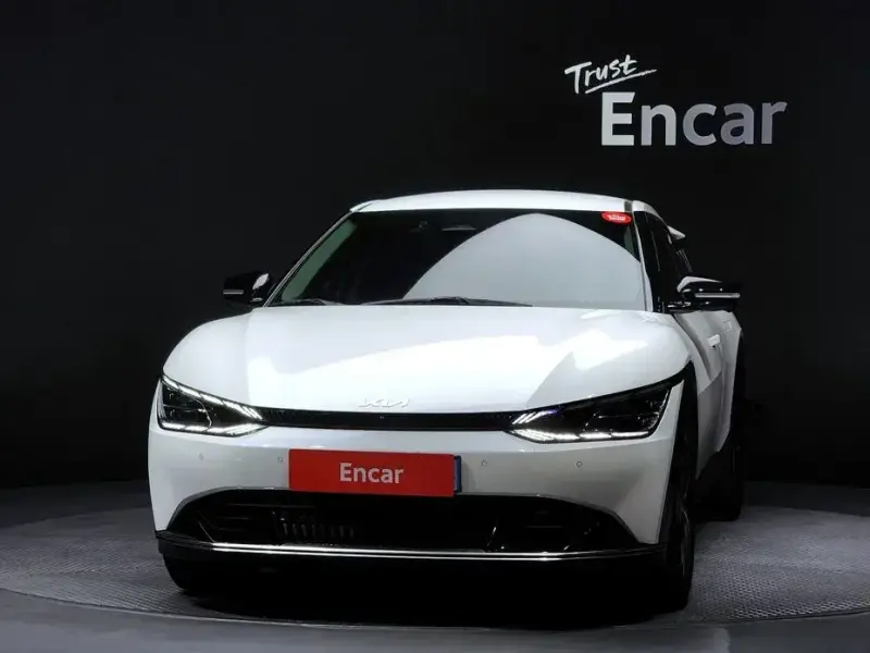 2023 Kia EV6 с пробегом 52 151 км