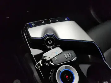 2023 Kia EV6 с пробегом 52 151 км