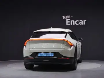 2022 Kia EV6 с пробегом 80 959 км