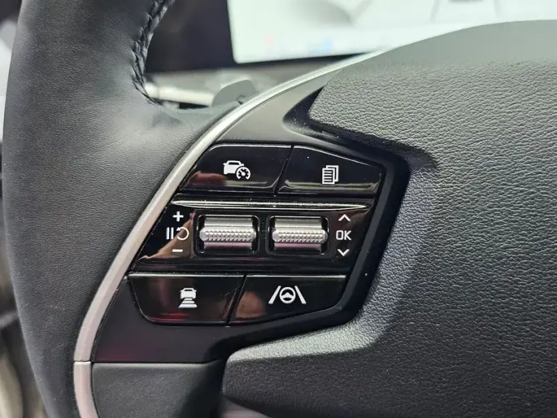 2022 Kia EV6 с пробегом 40 608 км