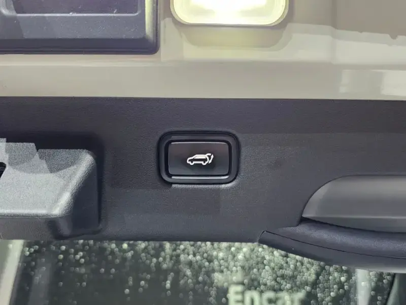 2022 Kia EV6 с пробегом 40 608 км