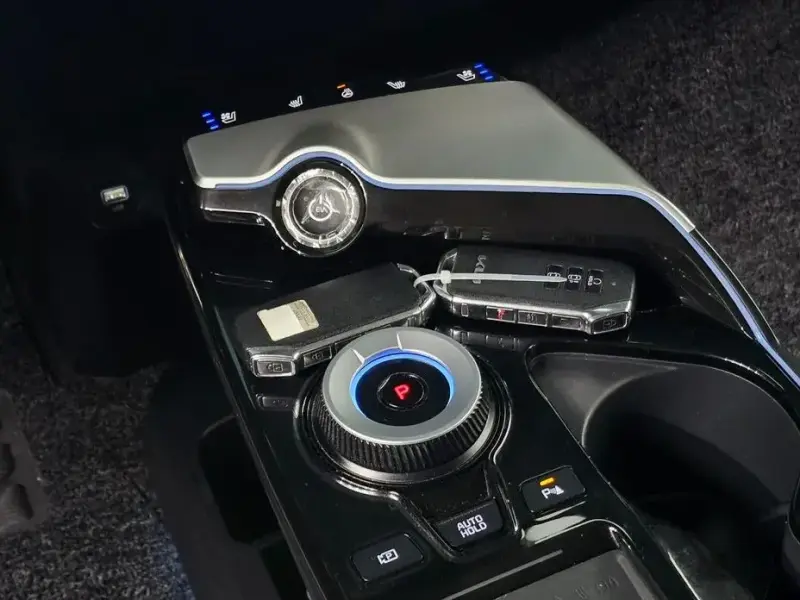 2024 Kia EV6 с пробегом 34 890 км