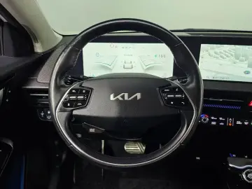 2024 Kia EV6 с пробегом 34 890 км