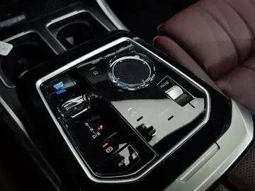 2024 BMW i7 с пробегом 62 037 км