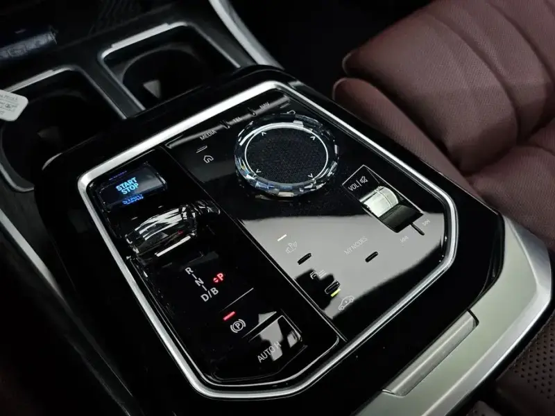 2024 BMW i7 с пробегом 62 037 км