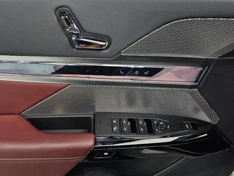 2024 BMW i7 с пробегом 62 037 км